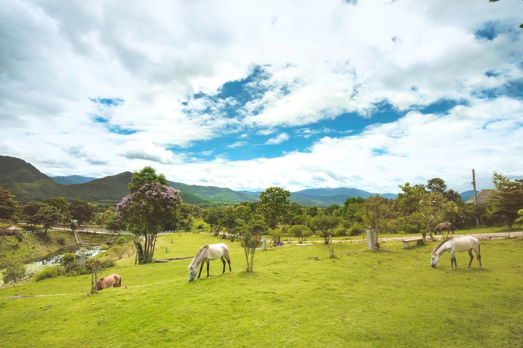 E-Outfitting Pai Resort Экстерьер фото