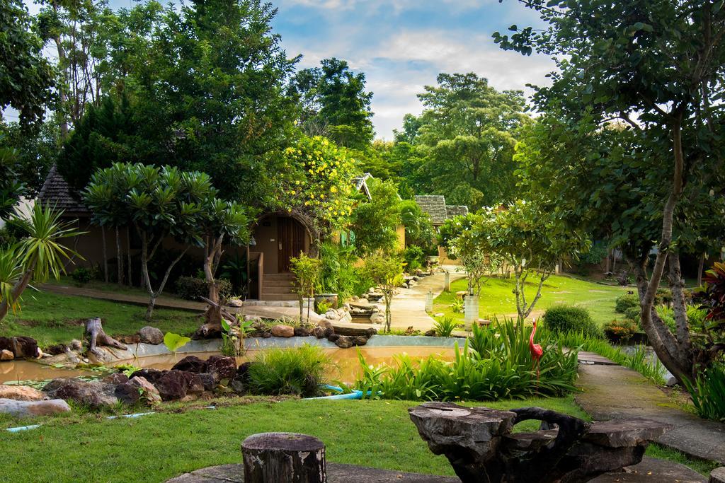 E-Outfitting Pai Resort Экстерьер фото