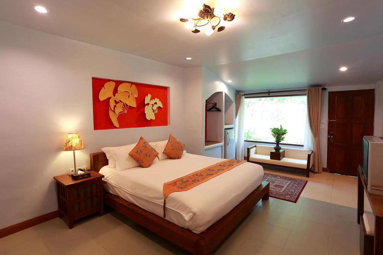 E-Outfitting Pai Resort Экстерьер фото
