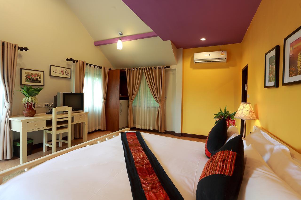 E-Outfitting Pai Resort Экстерьер фото